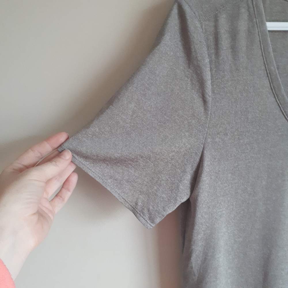 BABATON / S / Women's Sami Pocket Loose Fitting T-Shirt - Gold Grey - Picture 4 of 12